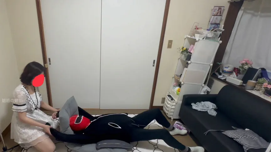 姉弟喧嘩は姉が弟への金玉つぶしの刑で決着！電気アンマで暴発射精させられる弟