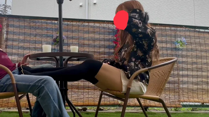 久しぶりにお会いしたX女王様にオープンカフェのテーブル下で電気アンマされて逝かされたんだけど！