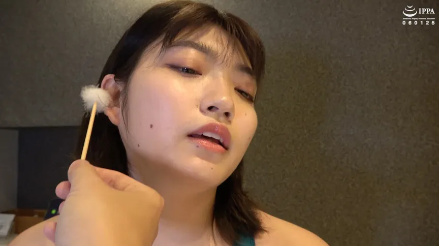 【エッチなスプリットタン美女の耳・乳首・クリくすぐり！】安堂はるの A-（9）