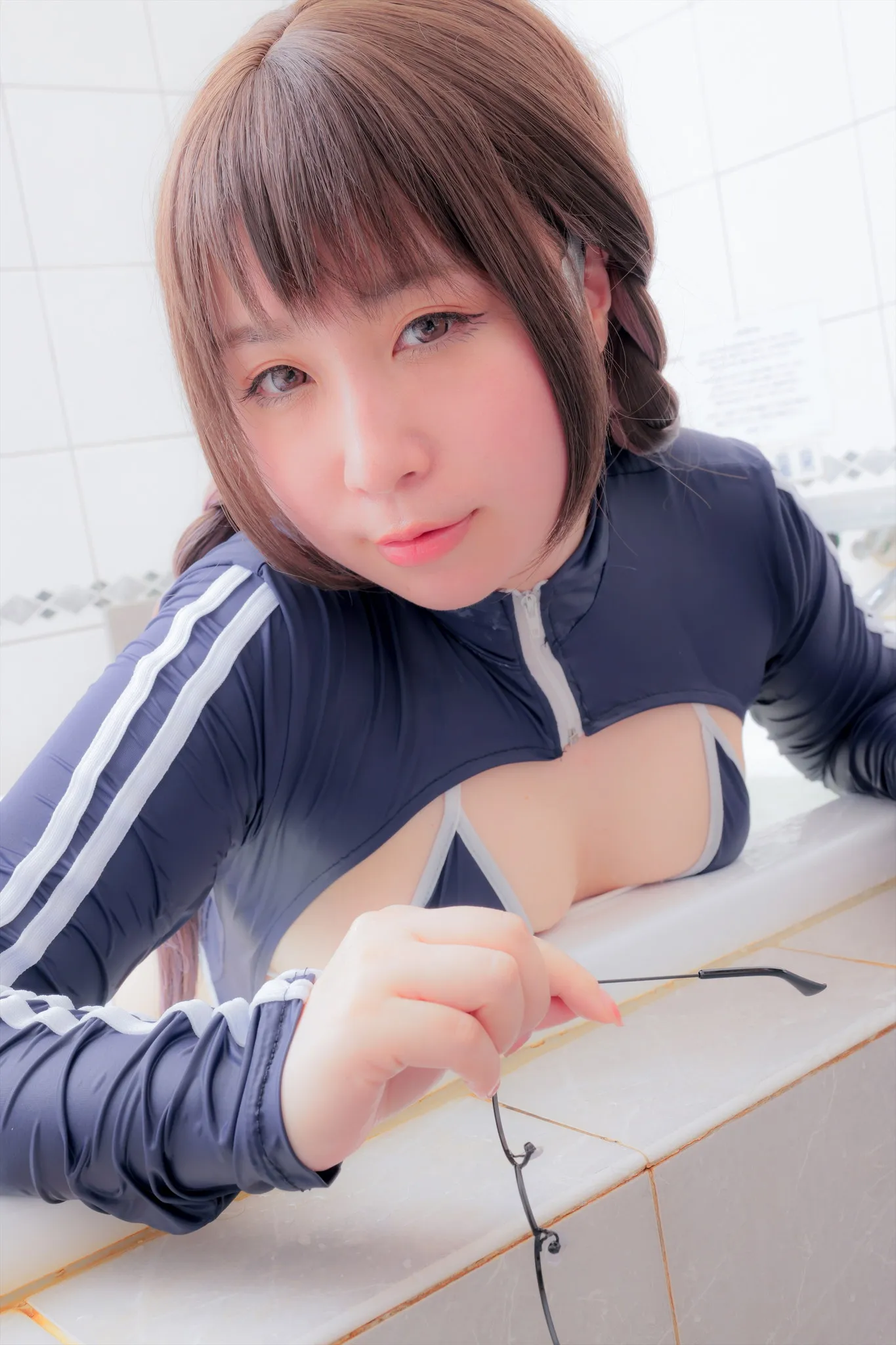 【深沢アユム】蒼色水着【逆ジャージ眼鏡女子】