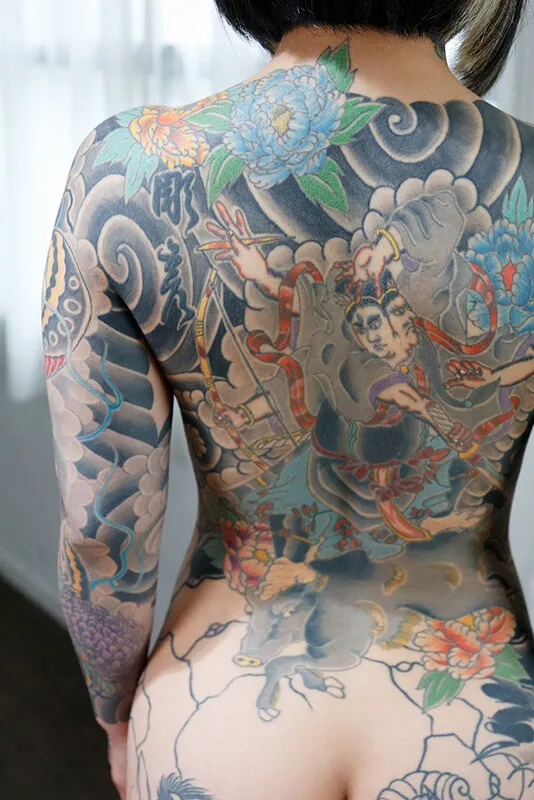 和彫女デビュー 初撮M覚醒 結城雫