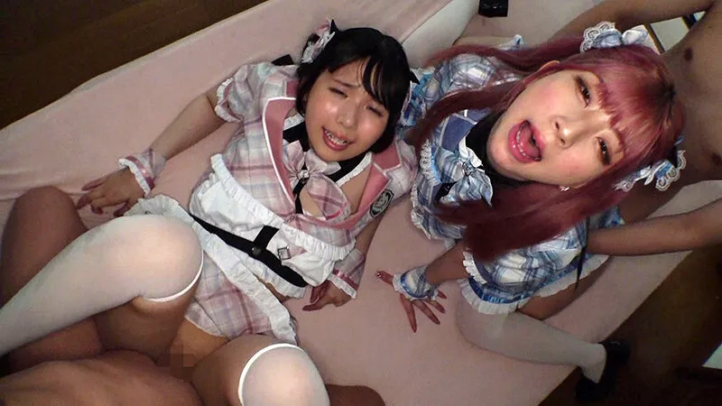 【百咲みいろ 千石もなか】急募！気持ちよくしてくれるオチ〇ポ限定！SEXが好きすぎる発情コスプレイヤーたちとオフパコ乱交 中出し 潮吹き イキまくり みいろ＆もなか