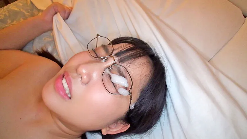 【美咲音】【眼鏡JC誘拐グルーミングレイプ】金曜 午後9時 補導前05 眼鏡の地味子はまだまだ初心で気弱な陰キャだったのに悪い大人に調教されてマ●コをビショビショに濡らして中出しがクセになっちゃった話