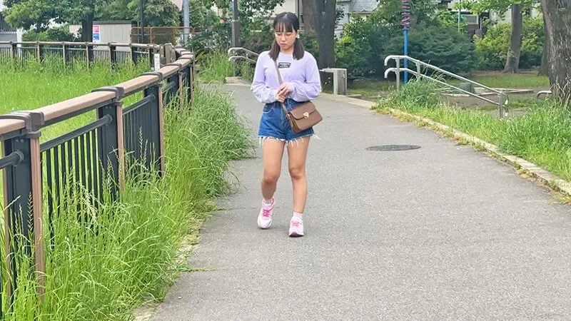 【美咲音】【眼鏡JC誘拐グルーミングレイプ】金曜 午後9時 補導前05 眼鏡の地味子はまだまだ初心で気弱な陰キャだったのに悪い大人に調教されてマ●コをビショビショに濡らして中出しがクセになっちゃった話