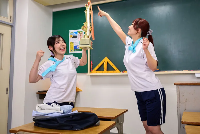 【沙月恵奈 皆月ひかる 弥生みづき 他】【JK百合】【VR】【KMPVR-彩-7周年記念特別版】聖レズ学院 貧乏の僕がテスト生として転校した先はまさかの女子校！？百合色の匂いが充満した教室ではみんなレズ！レズ！！レズ！！！花ざかりの男子禁制ハーレムLIFE