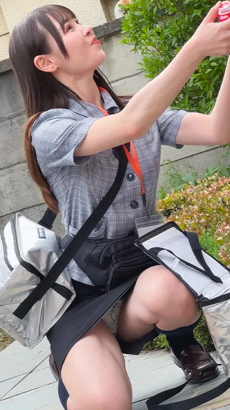 【篠宮ねね】篠宮さん【キショすぎゴミカス男×ヤクルトレディ 盗撮・レイプドラッグ・昏睡レイプ動画流出】