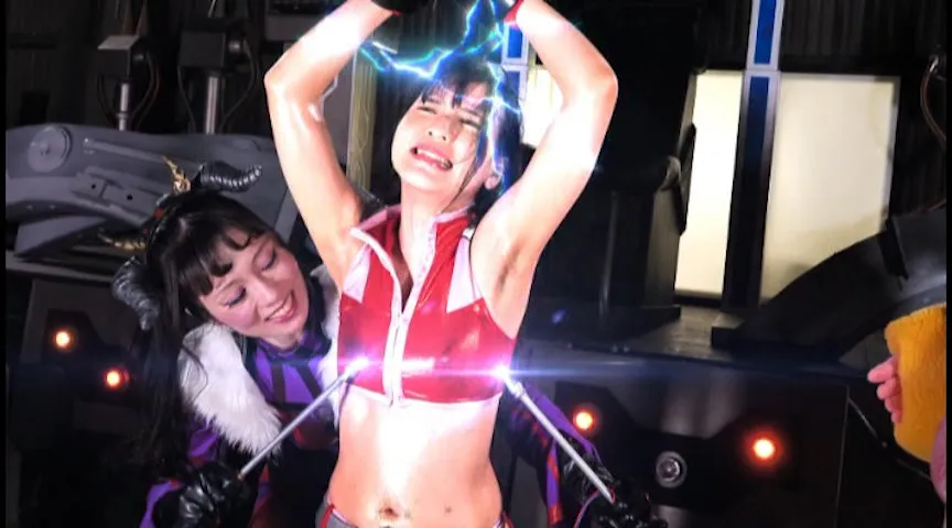 【宮崎リン】HEROINE SEXYピンチ 勇撃戦隊ブレイブファイブ 後編