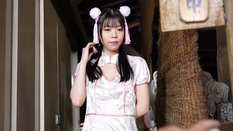 【宮野かな】【脅迫レイプ】野外撮影会痴●人気コスプレイヤーの弱みに付け込んで セクハラ羞恥写真撮影 強制透け乳首＆無理やり大量中出し追い撃ちアクメ～かな編～