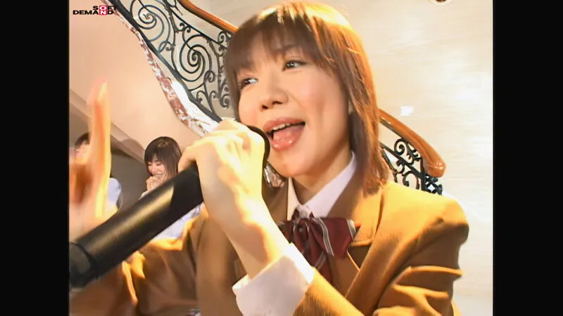 【楓アイル CHACO 里美りん 青山ちえり】【例のプール】【AIリマスター】CHACO率いる元アイドル軍団と紅白対抗ちょっとHな大運動会