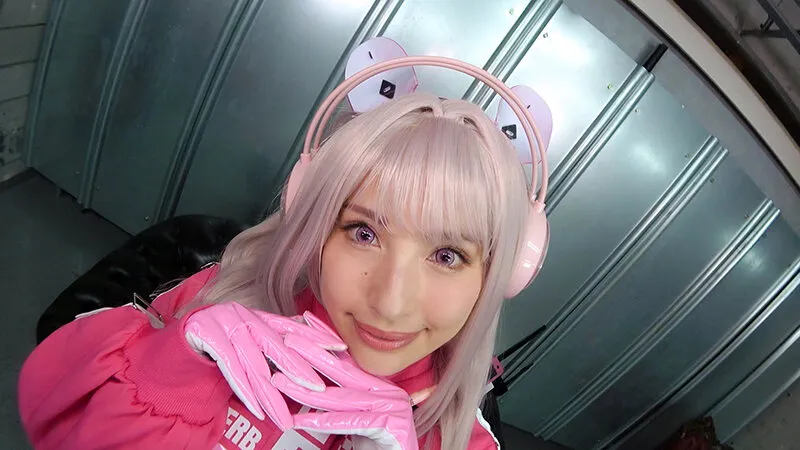 【若宮はずき】【NIKKEラピコスプレAV】アニクラ通いの爆乳パリピギャルレイヤー流ハメ潮イキ潮大洪水の連続絶頂スプラッシュ3P生セックス！！