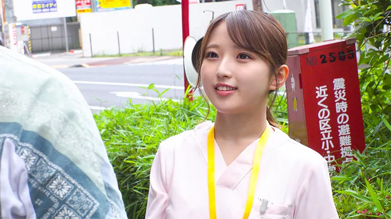 山崎さん【巨乳現役ナース 中出しハメ撮り流出】