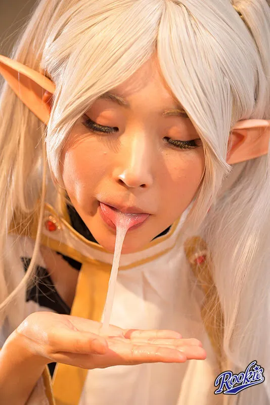 【皆月ひかる 千石もなか】【葬送のフリーレン＆フェルンコスプレAV】早漏のフリーレンタルマ〇コ 皆月ひかる 千石もなか