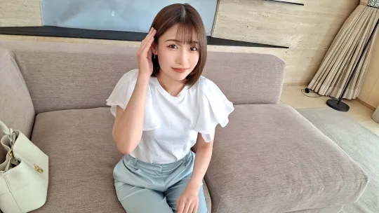 【湊波流】【カトパン似】カ○パン似の美女が参戦！可愛い笑顔の裏には悲しい過去も。快感に負けてスレンダーボディをくねらせて何度も昇天！潮吹き！ 【初撮り】ネットでAV応募→AV体験撮影 2255