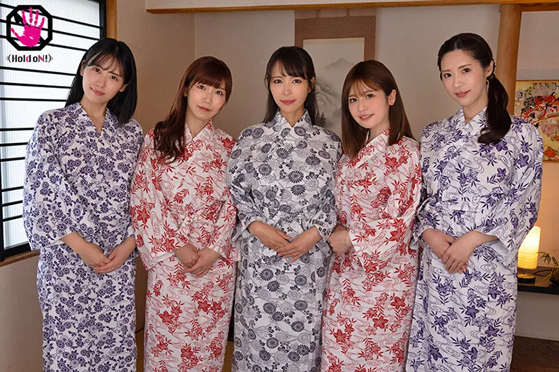 【真木今日子 水端あさみ 優梨まいな 他】旅館に泊まりに来たママ友たちは全員欲求不満！？美人妻たちの艶めかしい肉体に欲情した僕は『思い勃って即行動』してみたら、久しぶりのチ●ポに興奮してしまいフェラも挿入もやりたい放題！！セックレスで早漏マ●コの人妻は何度も何度も不倫絶頂！！