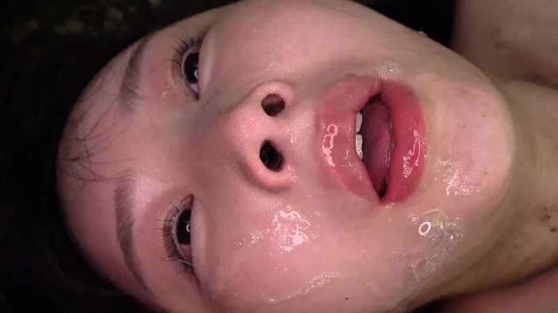 【JSロリレイプ】欲望の森 まいごの全裸少女を森で見つけて性欲が抑えられない 由良かな