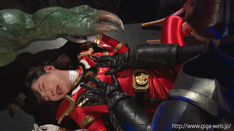 スーパーヒロイン危機一髪！！EX 騎神戦隊レジェンミラー レッドフェニックス 沙月恵奈