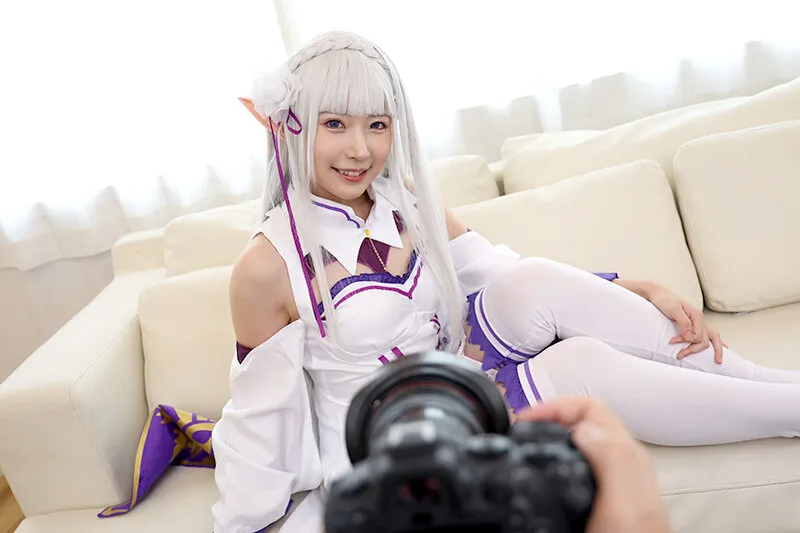 【リゼロエミリアコスプレAV】【VR】【8K VR】誘惑オフパコレイヤー 皆月ひかる