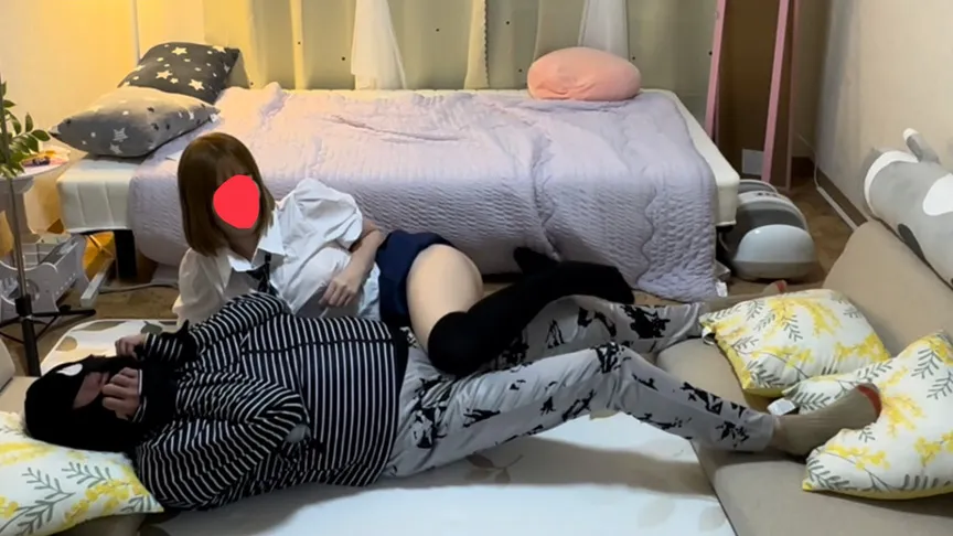 【JK】小悪魔生徒じゅりが家庭教師にストレス発散理不尽電気アンマ