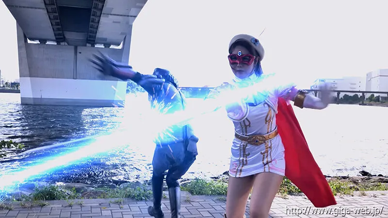 美少女仮面オーロラ 狙われた敏感すぎた美乳 市川愛茉