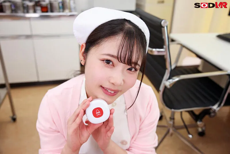 【VR】【8K】おしゃぶり大好き即尺痴女ナース 二葉エマ