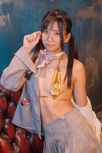 【柳丸】【金ビキニ眼鏡JK】【未公開画像追加！】「金運爆上」写真集