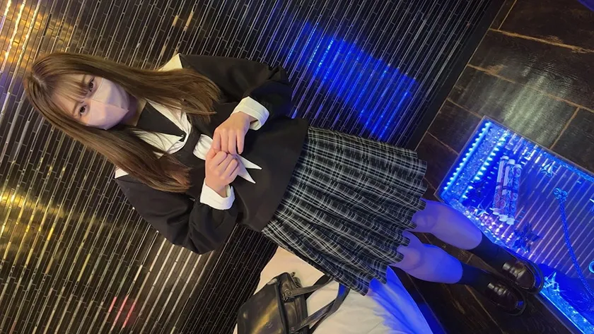 【JK】【コスハメ】小悪魔的美少女の桃尻の痙攣昇天ハメ撮り中出し 末広純