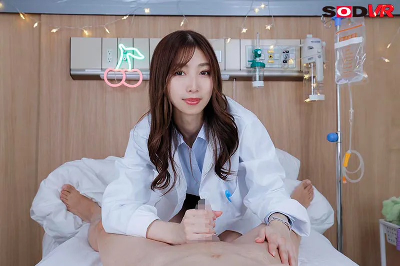 【VR】【8K】病院暮らしのボクを幼い頃から担当してくれている女医と筆おろし性交 初めての口淫、初めての挿入でドキドキ・バクバク病室セックス 今井栞菜