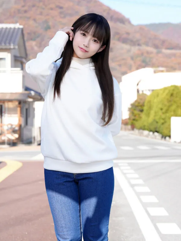 新人女将修業を目前にした老舗温泉旅館の現役●生お嬢様 学生最後の思い出に最高のSEXを体験したくて決意の応募 生ハメ中出しAVデビュー 橘紅葉