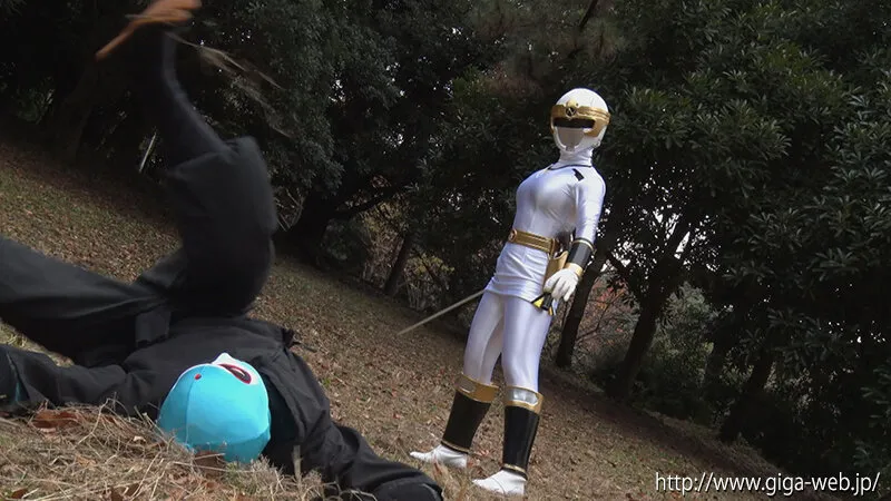 スーパーヒロイン危機一髪！！Vol.97 光忍戦隊シノビンジャー シノビホワイト 上白美央