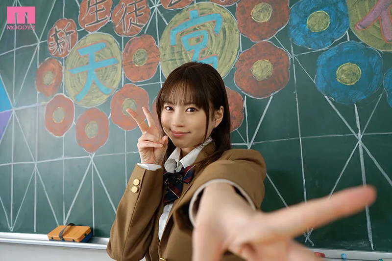 ソープ部を新たにつくった生徒会長花南ちゃんがエッチな衣装で大奮闘！発射無制限サービス 天宮花南