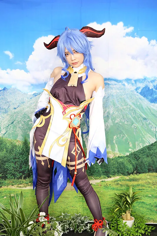 ビジュ良すぎ！性欲つよっつよ！どすけべ腰振りチンポおねだり！【撮影会で絶大な人気を誇るコスプレイヤー美少女】連続生中出し子作り孕ませ種付け妊娠オープンワールドファック 一条みお