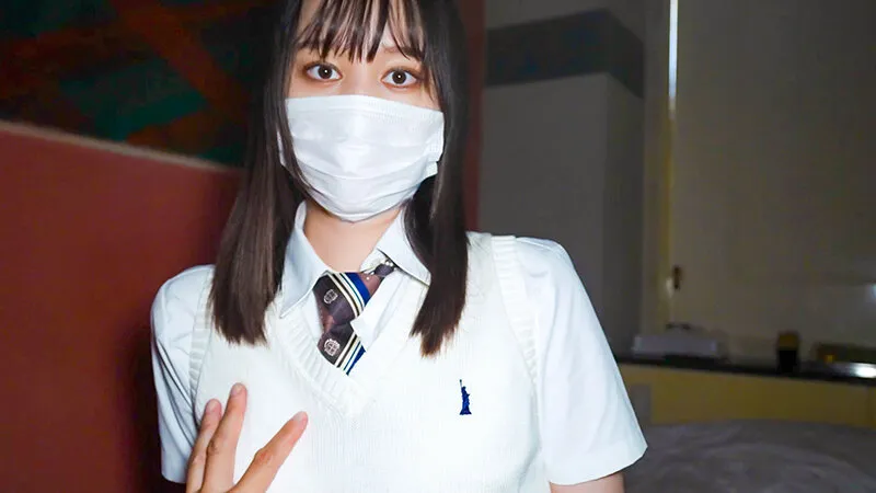 3人の制服女子が魅せる極上の素人ハメ撮り 背徳感満載の大量中出しオムニバス