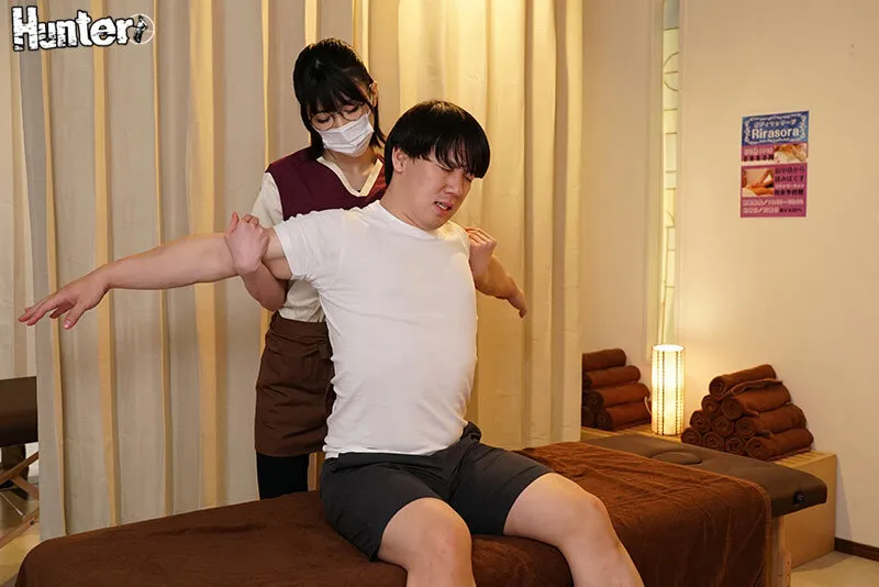 【60分2980円健全マッサージ店】 疲れが取れず出張整体も依頼すると、まさかまさかの痴女Jcupセラピストに様変わり。我慢できず空出張不倫マッサージ。 辻井ほのか