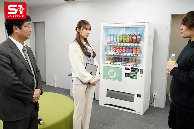 新人スポーツキャスターは局から人気スポーツ選手にあてがわれても断れず…力まかせのネジ込みピストンで死ぬほどイカされる。 楓ふうあ