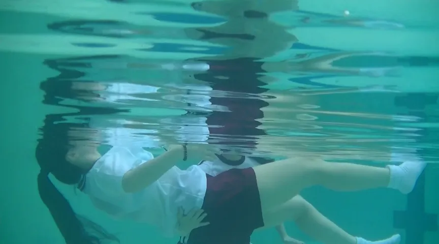 【JK着衣水泳】サバイバル水泳入門編