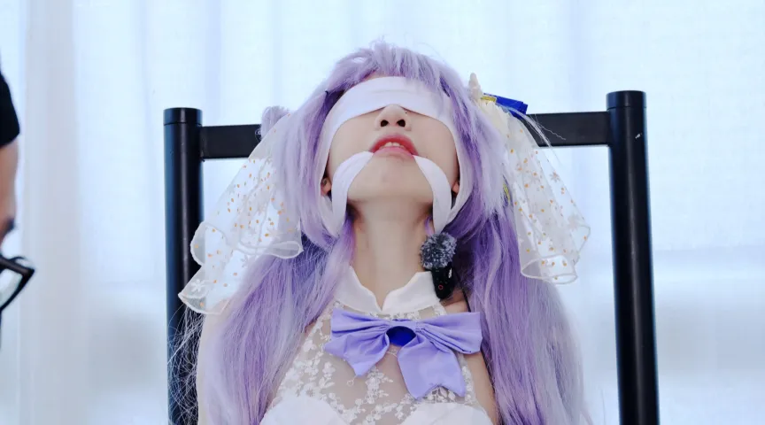 自国民に囚われたワガママ王女の行方