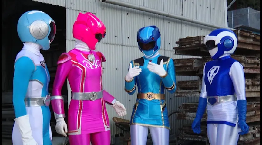 スーパーヒロインレンジャーズ 追いつめられた4人の戦隊ヒロイン （前編）