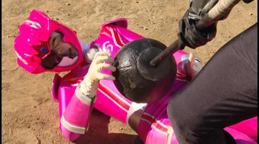 スーパーヒロインレンジャーズ 追いつめられた4人の戦隊ヒロイン （前編）