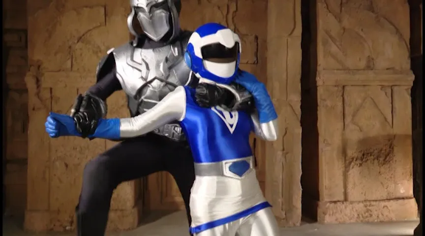 スーパーヒロインレンジャーズ 追いつめられた4人の戦隊ヒロイン （前編）