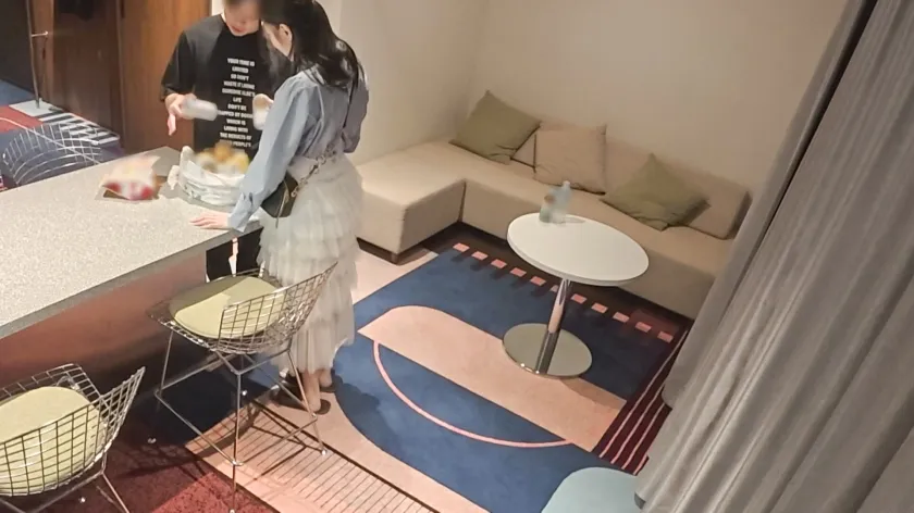 やっぱり自分の指より男のチ○ポ！！オナニーは毎日最低2回！箱入り娘は飛び出す性欲ビックリ箱！！ 百戦錬磨のナンパ師のヤリ部屋で、連れ込みSEX隠し撮り 405