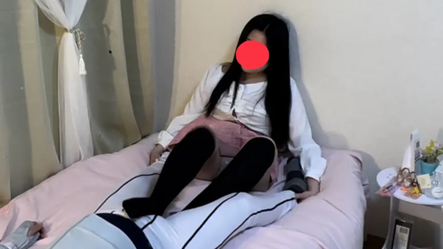 どんどんドSに変貌していくあすかちゃんに電気アンマでマゾ墜ちさせられる