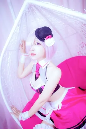 【FGOマシュ(ストリート・チョコメイド)同人AV】NO.012 ハンギングチェア　9P