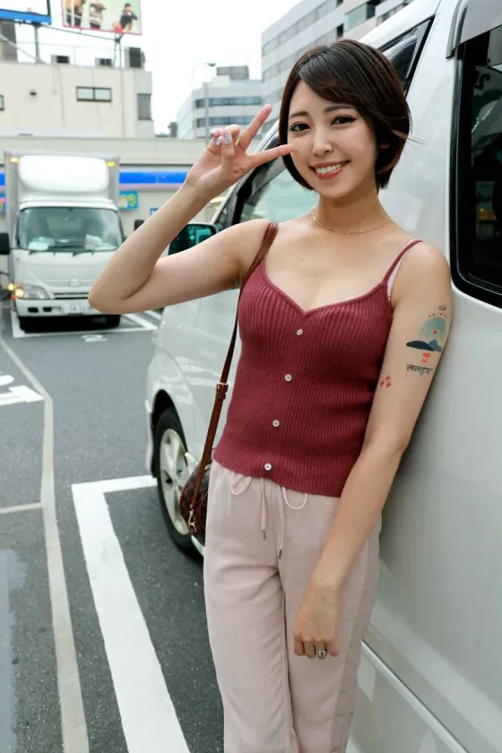 サラ【人妻不倫ハメ撮り流出】