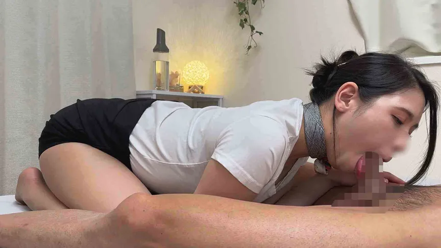 【Tさん25歳】勃起チンポをシャブらずにはいられないフェラ好きエステ嬢