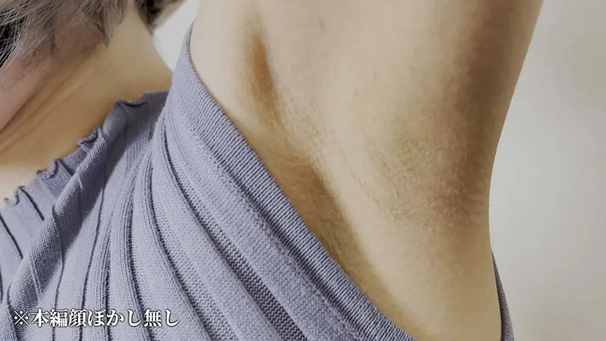 素人腋観察 素人女性の腋の下徹底観察