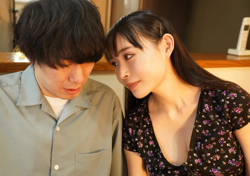 父親の隠し子（義姉）との新しい性活 ／ 真希いずみ