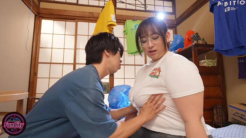 合算12発抜き！！親の再婚でできた義姉は喪女 だらしないのにエロすぎた無防備巨乳な姉に杭打ち中出しされた僕…藤沢麗央