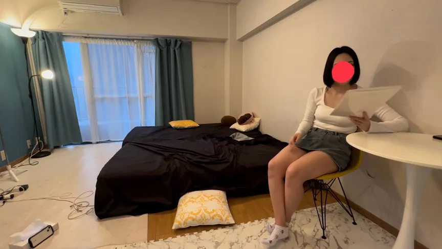 憧れのふみな先輩に頼まれた仕事をミスって電気アンマでお仕置きされる新入社員の俺