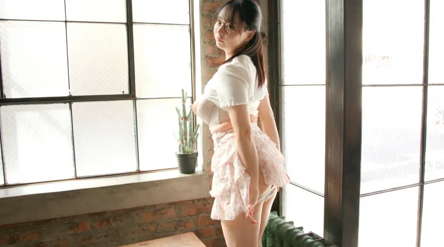 中山ふみか  美女のハダカ