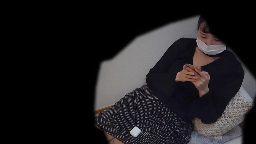 【ネカフェオナニー】オマンコいじりまくり！！超マジメ女子はドスケベ巨乳だった！